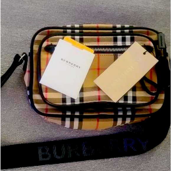 Burberry Cross Body Paddy Bag - Picture 1 of 4